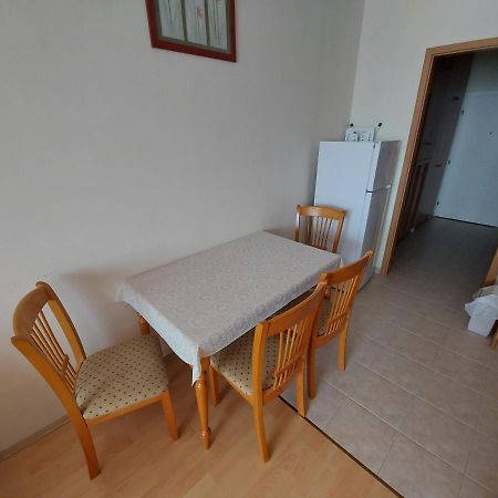 Romai Therme Apartman Apartment เฮวิซ ภายนอก รูปภาพ
