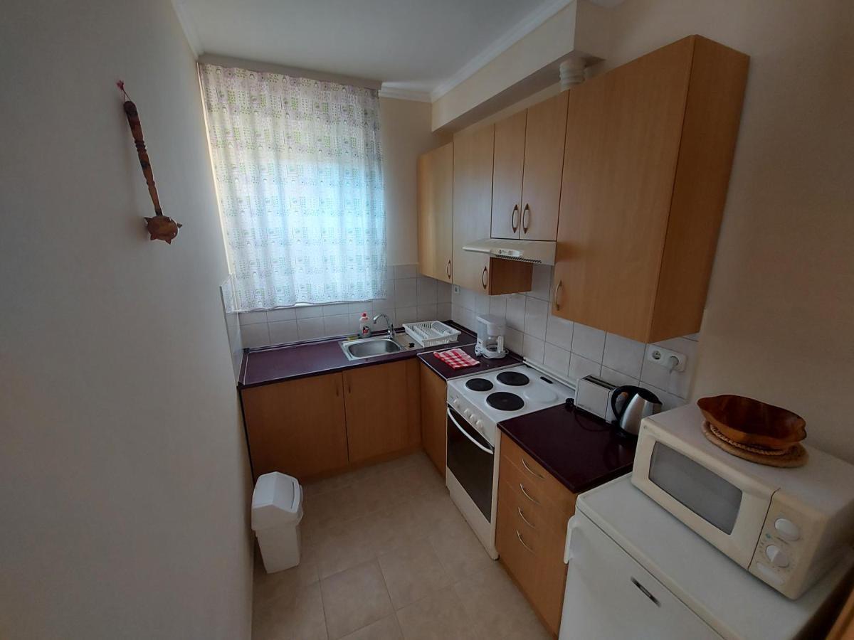 Romai Therme Apartman Apartment เฮวิซ ภายนอก รูปภาพ