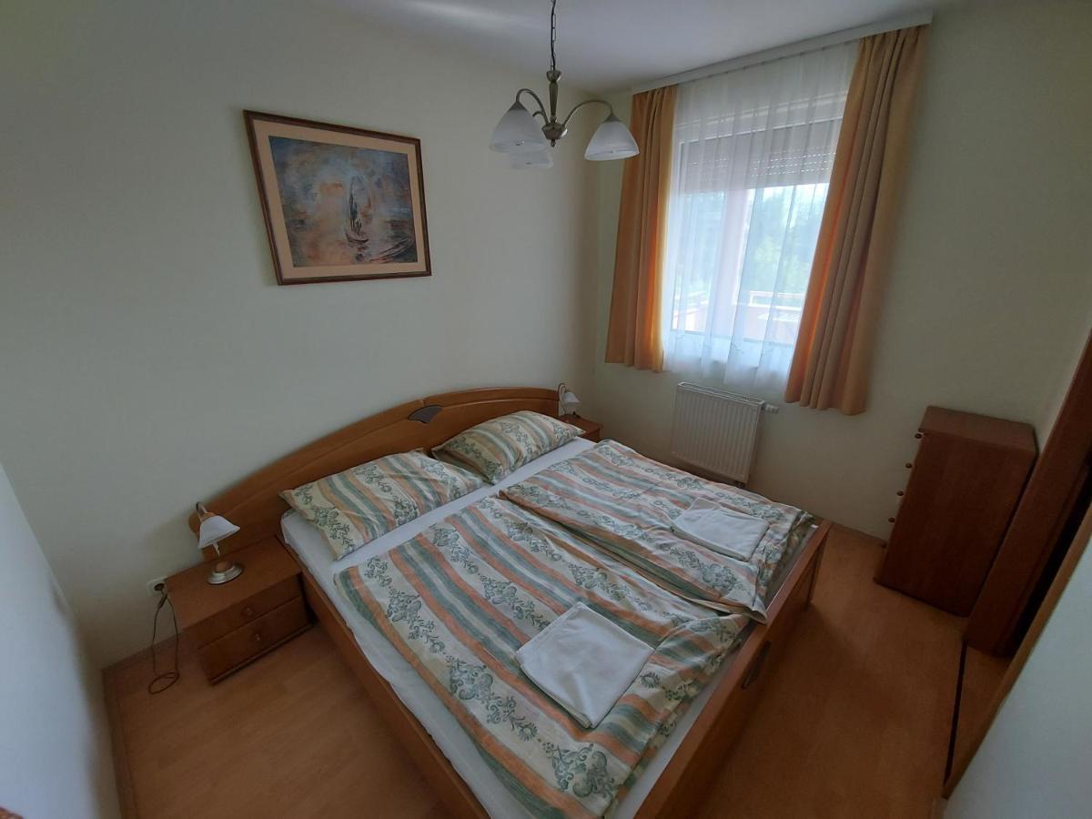 Romai Therme Apartman Apartment เฮวิซ ภายนอก รูปภาพ